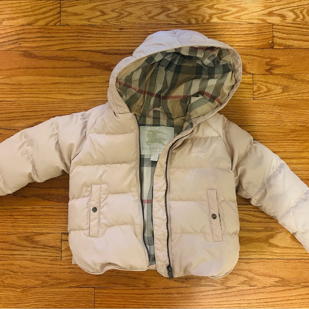 Burberry Kids Light Pink Puffer Jacket with Signature Check Lining